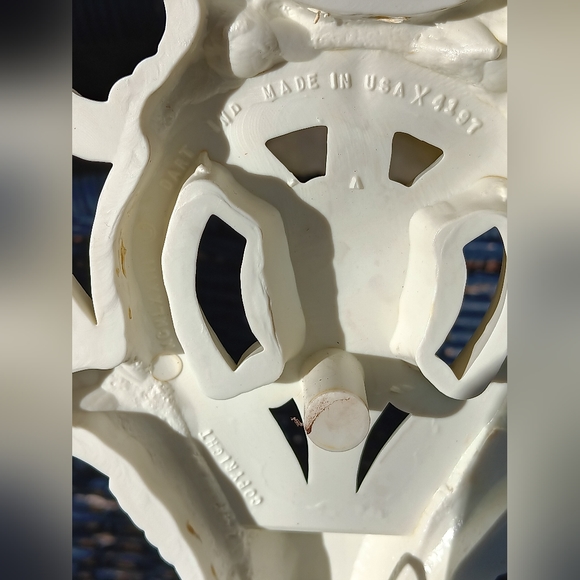 Vintage 70s white Dart Industries Ornate Plastic Wall Sconce Candle Holder Syroc - Picture 4 of 9